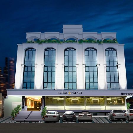 Hotel Royal Palace Jalgaon Ngoại thất bức ảnh