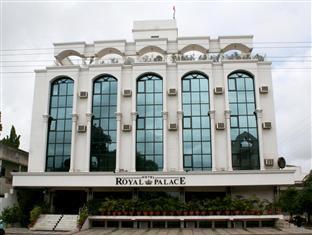 Hotel Royal Palace Jalgaon Ngoại thất bức ảnh
