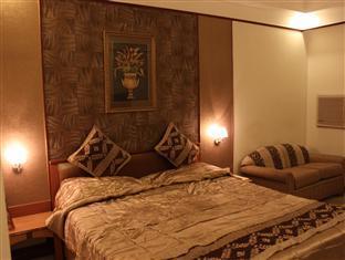 Hotel Royal Palace Jalgaon Ngoại thất bức ảnh