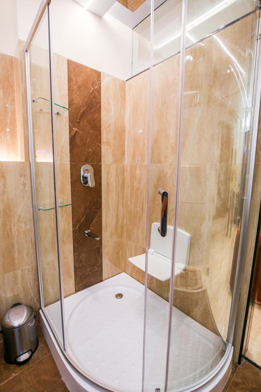 Hotel Royal Palace Jalgaon Ngoại thất bức ảnh